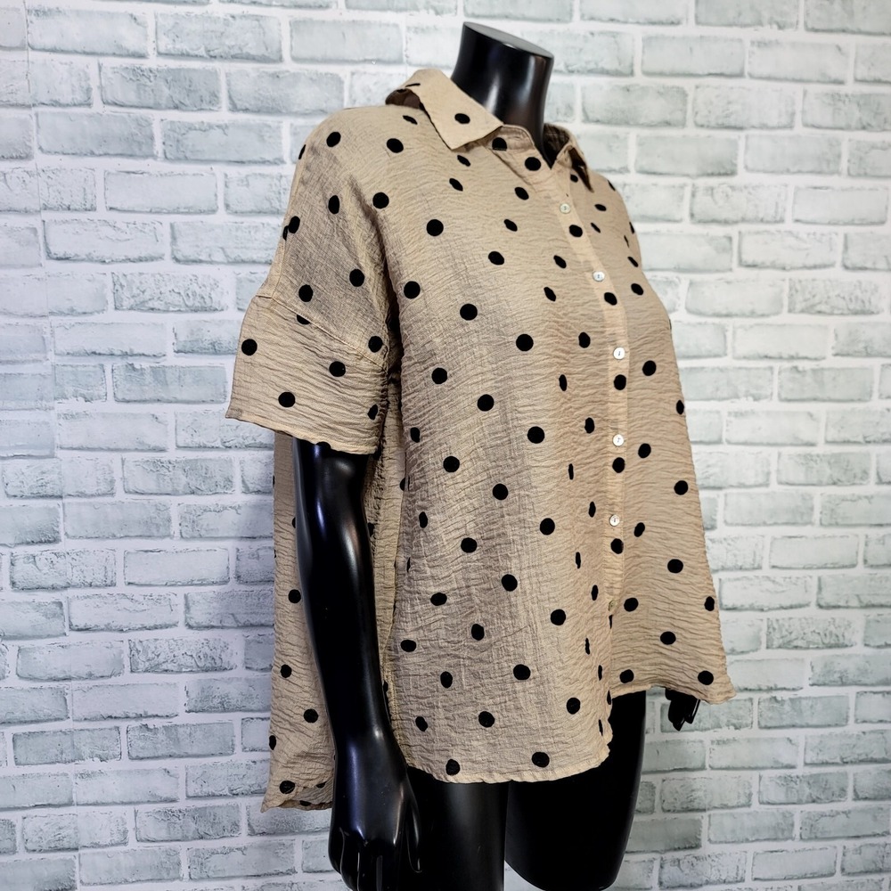 Mododoc Sand Polka Dot Short Sleeve Button Down Textured Shirt Oversized Popover - Picture 3 of 6